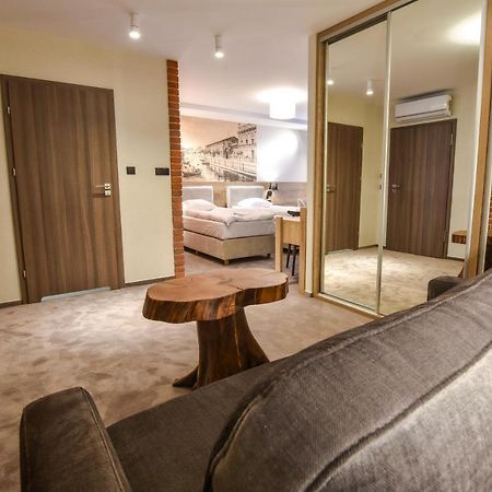 Strzelnica Hotel I Restauracja Starogard Gdański エクステリア 写真