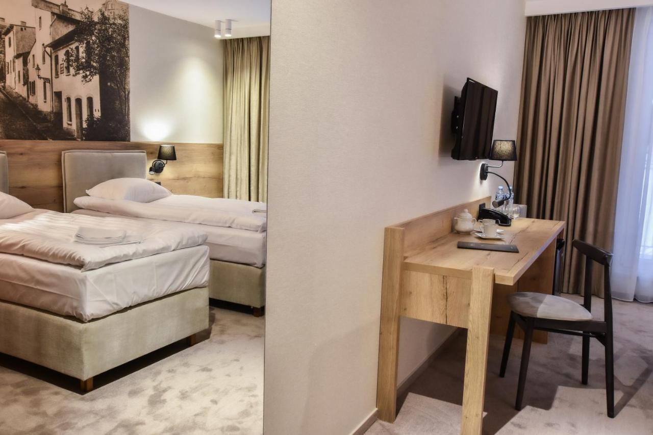 Strzelnica Hotel I Restauracja Starogard Gdański エクステリア 写真