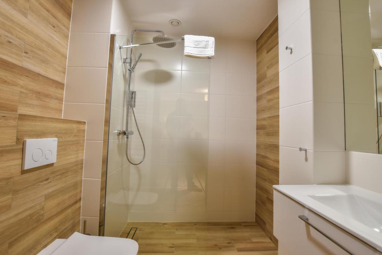 Strzelnica Hotel I Restauracja Starogard Gdański エクステリア 写真