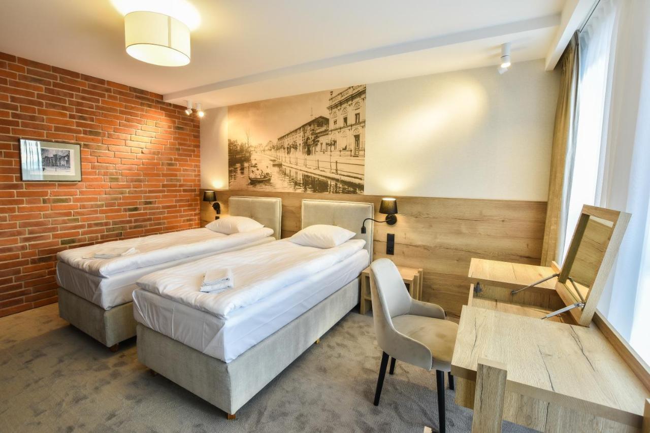 Strzelnica Hotel I Restauracja Starogard Gdański エクステリア 写真