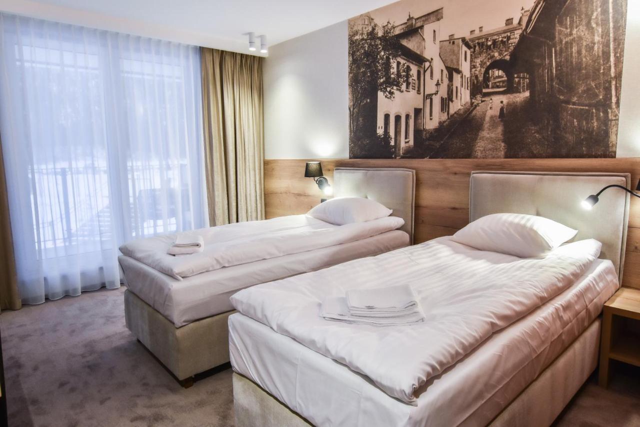 Strzelnica Hotel I Restauracja Starogard Gdański エクステリア 写真